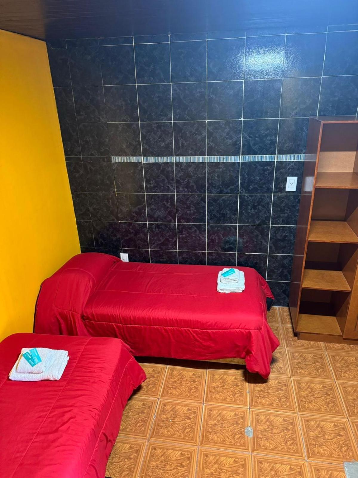 Hostel El Salto El Chalten Ngoại thất bức ảnh